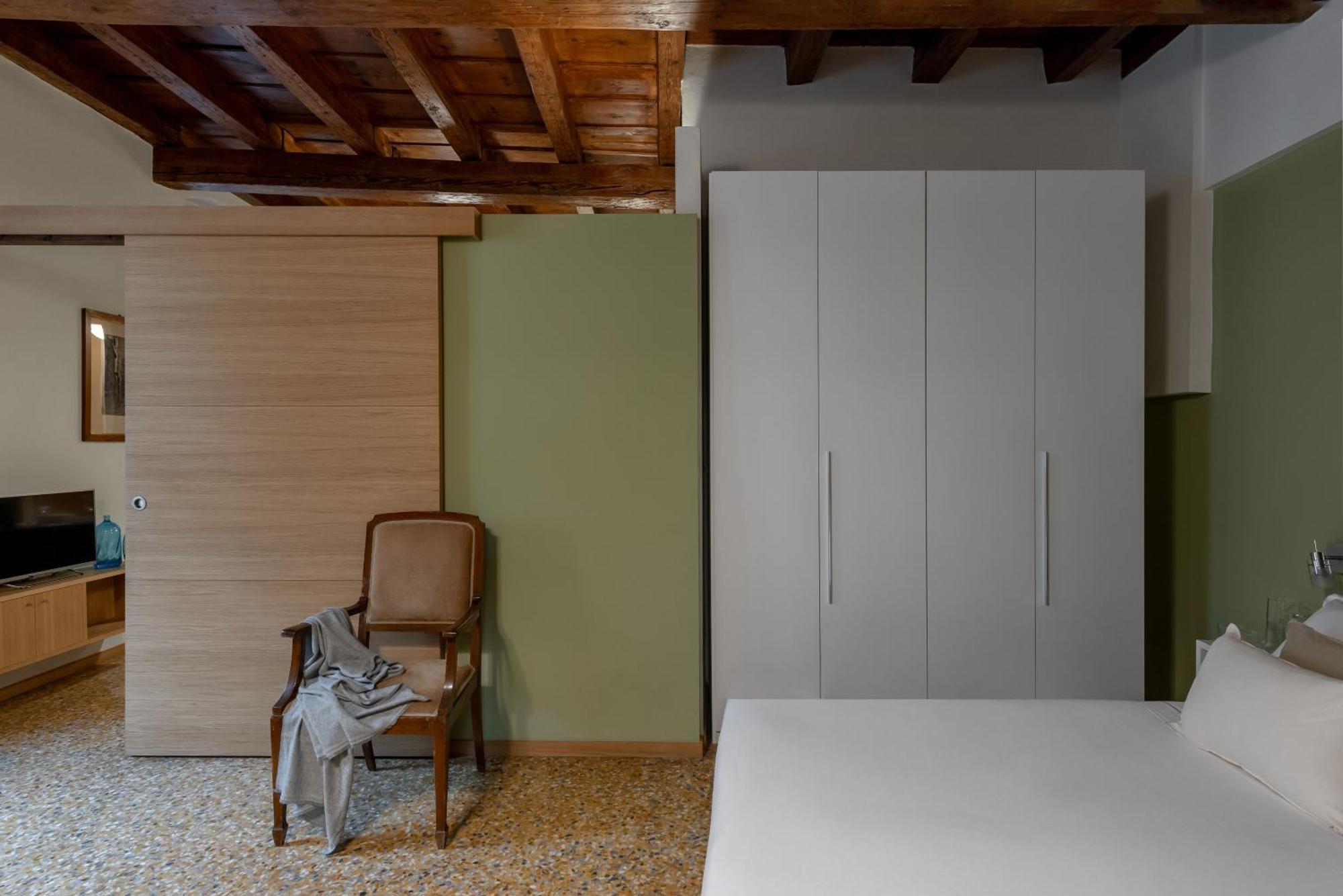 Residenza Roccamaggiore เวโรนา ภายนอก รูปภาพ
