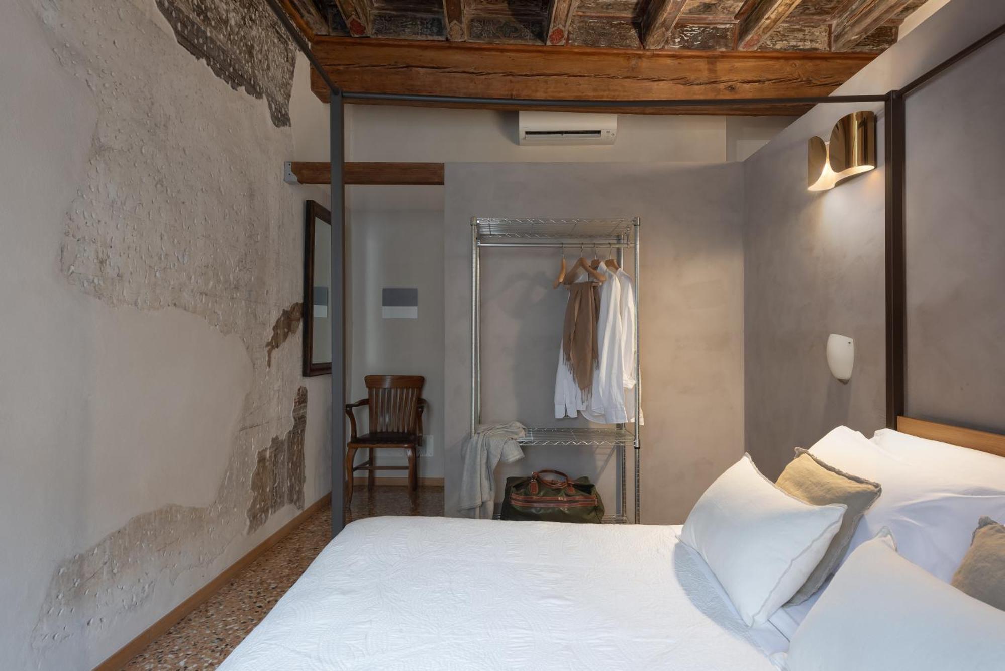 Residenza Roccamaggiore เวโรนา ภายนอก รูปภาพ