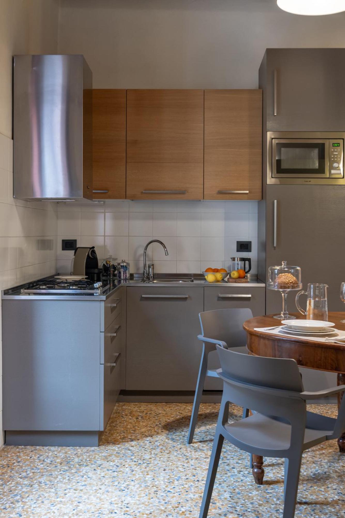Residenza Roccamaggiore เวโรนา ภายนอก รูปภาพ