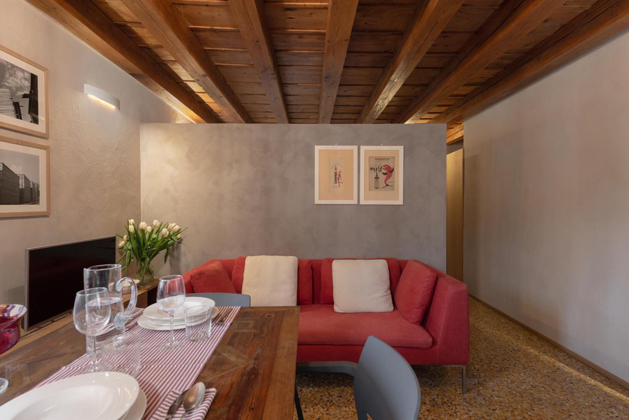 Residenza Roccamaggiore เวโรนา ภายนอก รูปภาพ